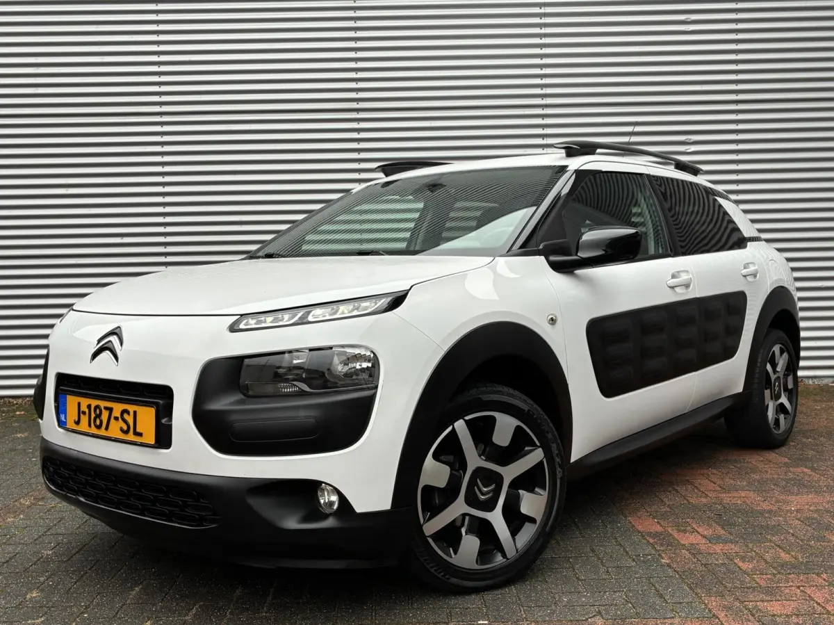 1.2 PureTech One-Tone Airco Cruise Led 2017 Eerste Eigenaar Historie Aanwezig Distributieriem Recent Vervangen