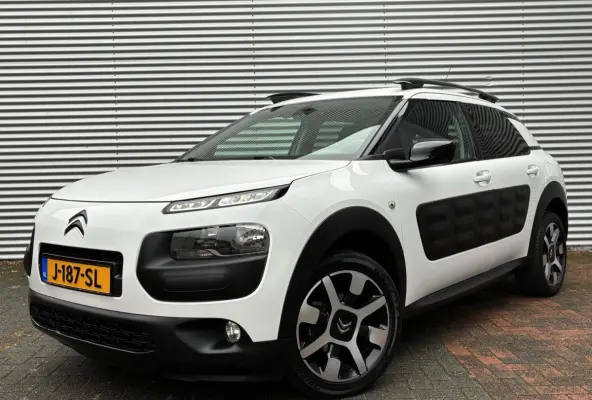1.2 PureTech One-Tone Airco Cruise Led 2017 Eerste Eigenaar Historie Aanwezig Distributieriem Recent Vervangen