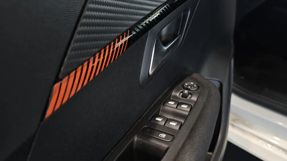 1.2 PureTech Active Pack