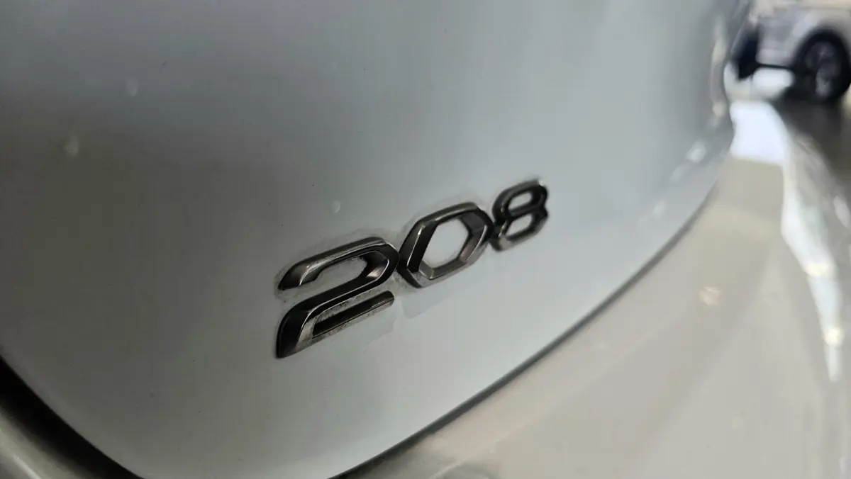 1.2 PureTech Active Pack
