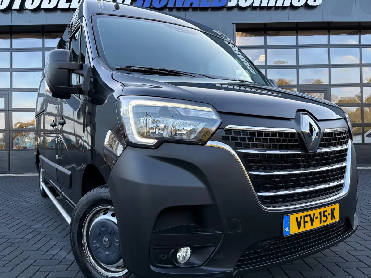 T35 2.3 dCi 135 L2H2 Trekhaak/Camera/Climatronic/Cruise/3persoons/Sidebars/1Ste Eigenaar