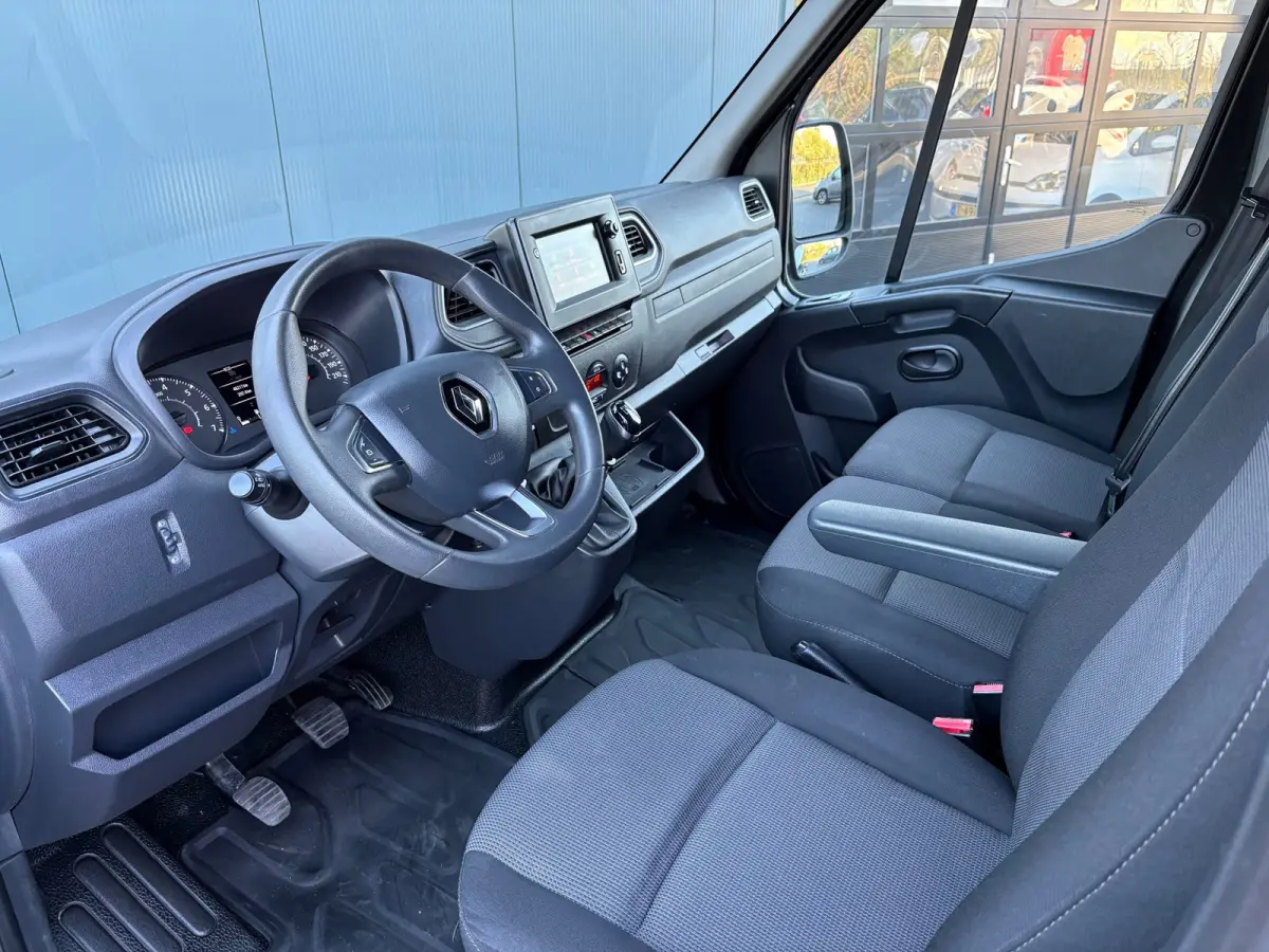 T35 2.3 dCi 135 L2H2 Trekhaak/Camera/Climatronic/Cruise/3persoons/Sidebars/1Ste Eigenaar