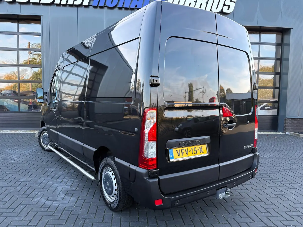 T35 2.3 dCi 135 L2H2 Trekhaak/Camera/Climatronic/Cruise/3persoons/Sidebars/1Ste Eigenaar