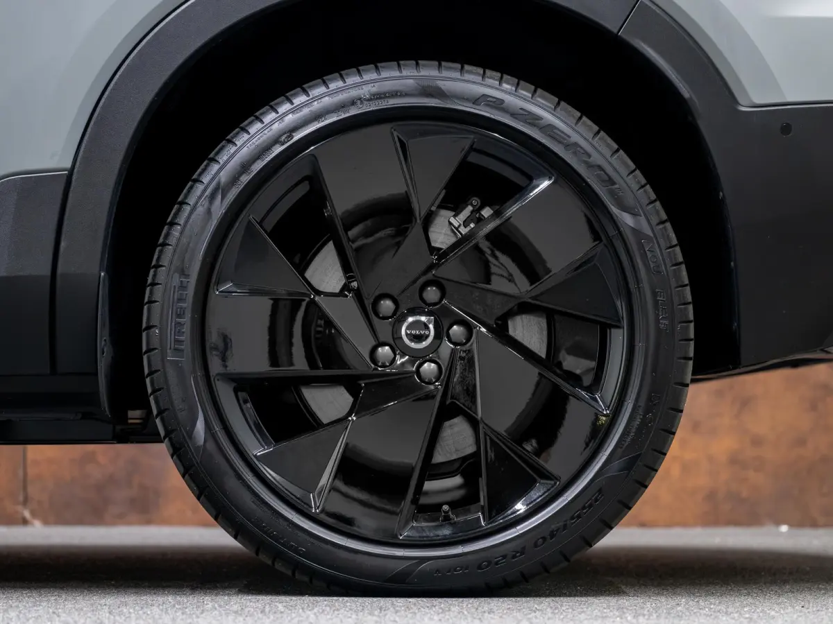 Single Motor Ext. Range Plus Bl. Ed. Europa 82 kWh | Pano | 360° | Carplay | Winterpakket | Keyless |