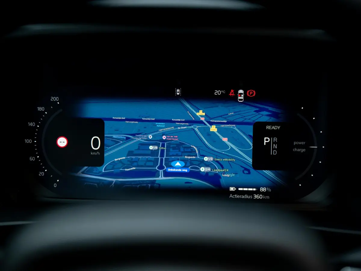Single Motor Ext. Range Plus Bl. Ed. Europa 82 kWh | Pano | 360° | Carplay | Winterpakket | Keyless |