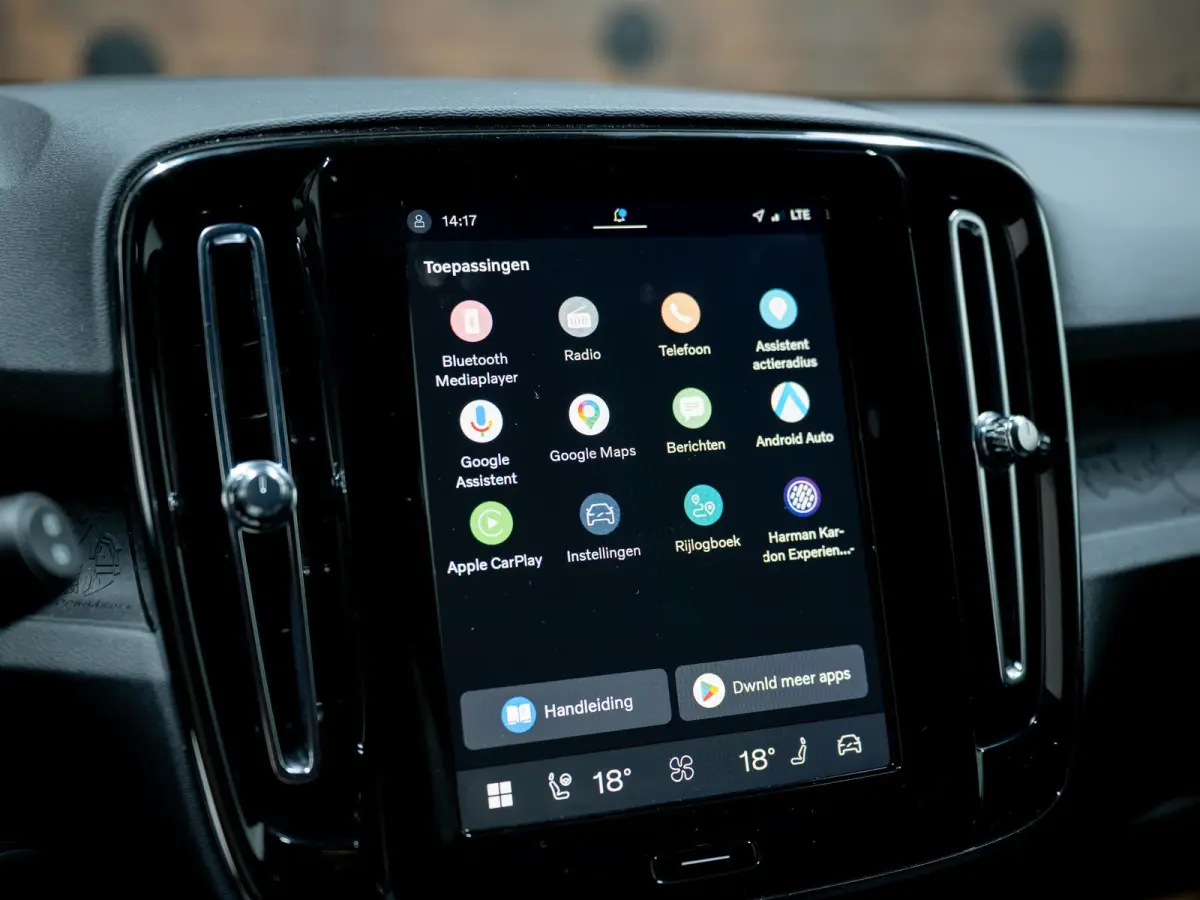 Single Motor Ext. Range Plus Bl. Ed. Europa 82 kWh | Pano | 360° | Carplay | Winterpakket | Keyless |