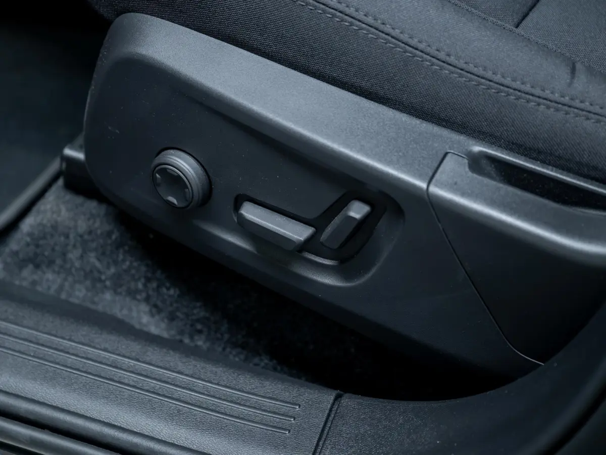 Single Motor Ext. Range Plus Bl. Ed. Europa 82 kWh | Pano | 360° | Carplay | Winterpakket | Keyless |