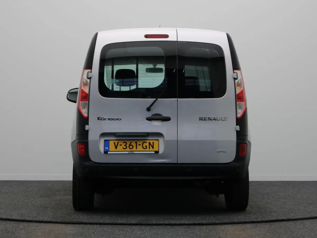 1.5 dCi 75pk Comfort | Marge | Dealeronderhouden | 1e eigenaar | Ramen achter | half hoog tussenschot |