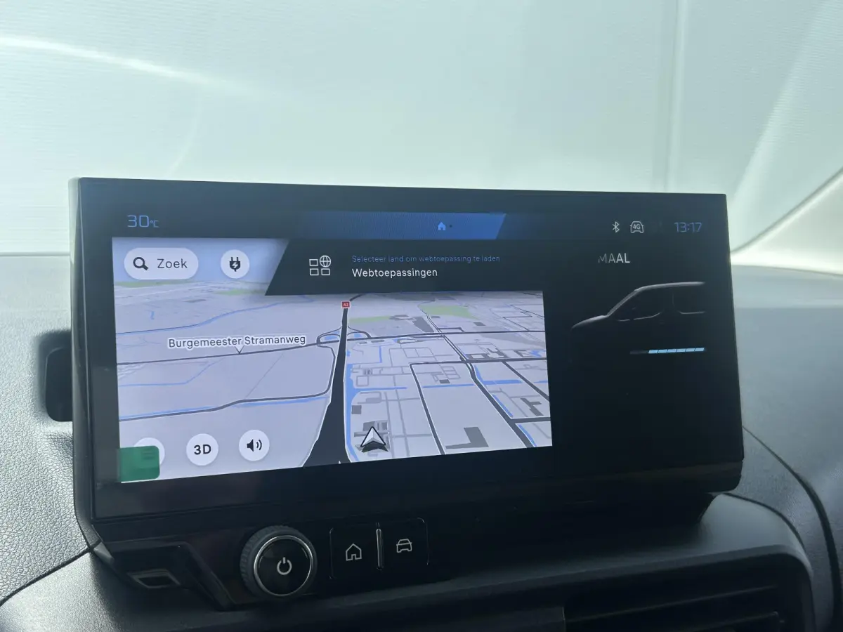 136 L2 50 kWh | 2 Zits | Camera | Stoelverwarming | Voorruitverwarming | Apple Carplay/Android Auto