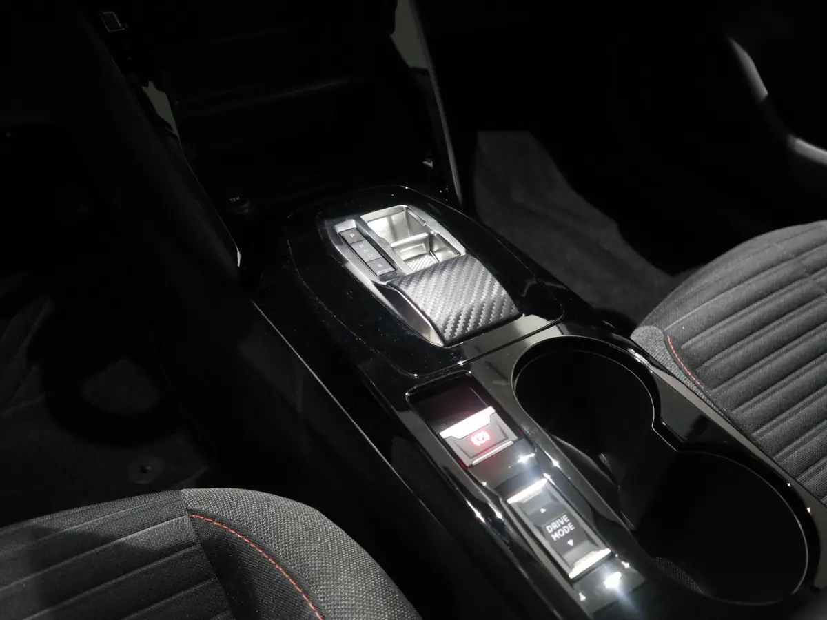 EV Active Pack 50 kWh ANDROID AUTO/ APPLE CARPLAY - NAVIGATIE - CRUISE CONTROL