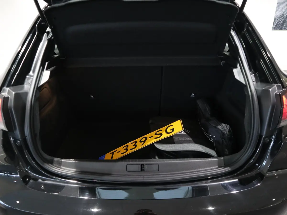 EV Active Pack 50 kWh ANDROID AUTO/ APPLE CARPLAY - NAVIGATIE - CRUISE CONTROL