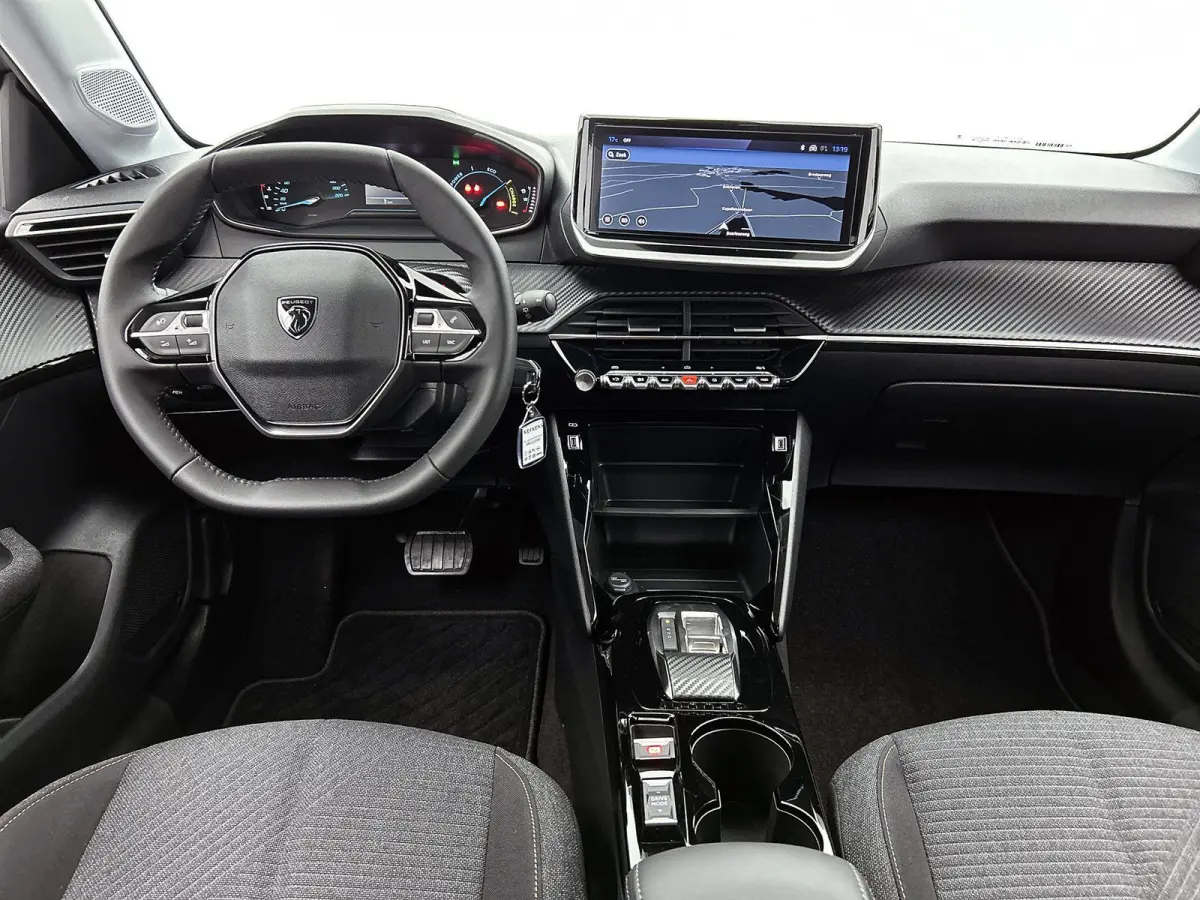 Business Hybrid 110 e-DCS6 | Navigatie | Achteruitrijcamera | Climate Control | Cruise Control | Apple Carplay/Android Auto |
