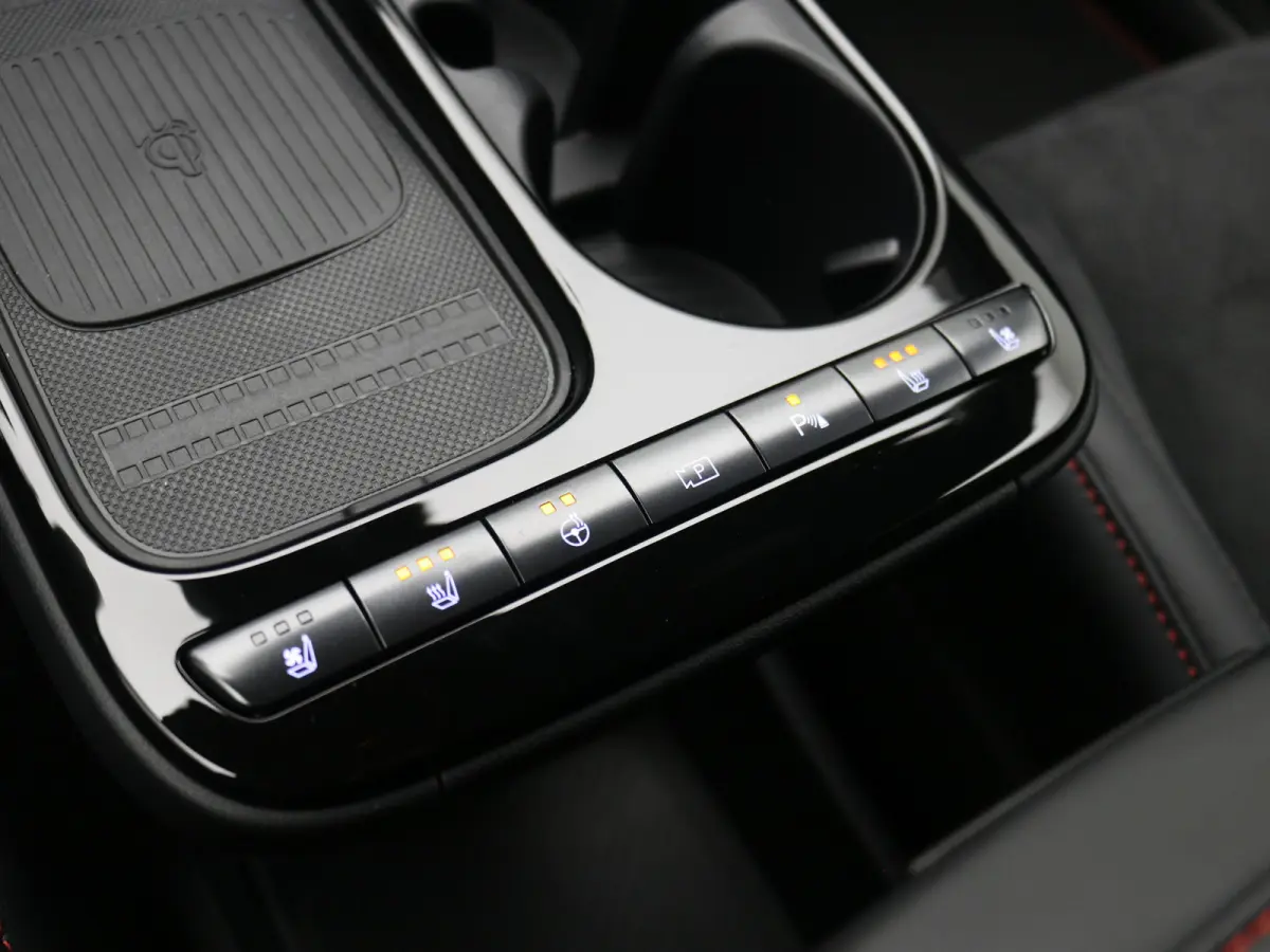 N Line 4WD | Apple Carplay/Android Auto|telefoonintegratie premium | Audio installatie premium | Head-up display