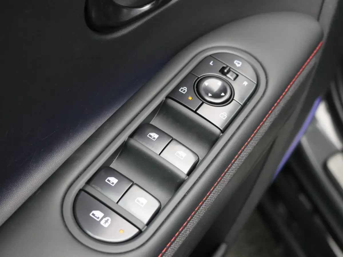 N Line 4WD | Apple Carplay/Android Auto|telefoonintegratie premium | Audio installatie premium | Head-up display