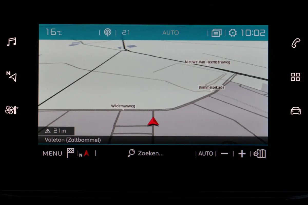 1.2 PureTech Feel, NL, CarPlay, PDC, clima, dis. v.v.