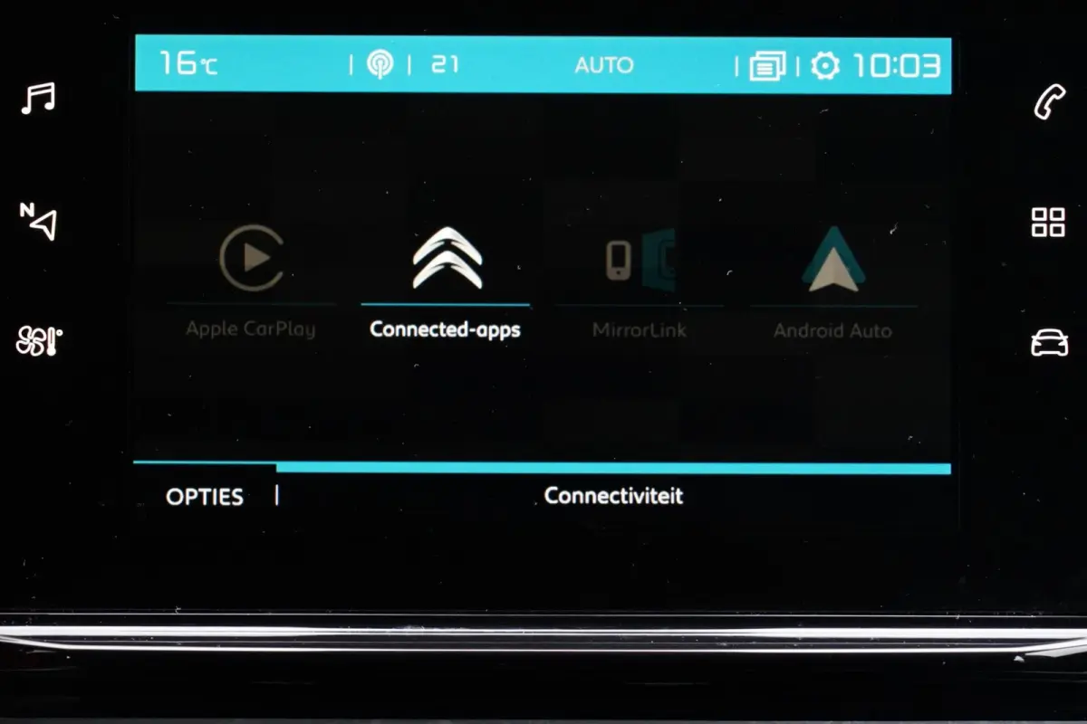 1.2 PureTech Feel, NL, CarPlay, PDC, clima, dis. v.v.