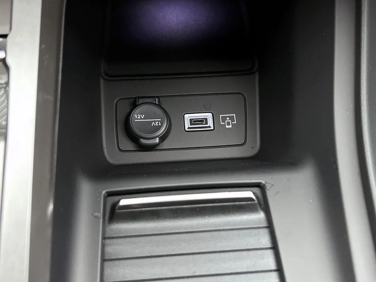 1.6 GT Exclusive Plug-In Hybrid 240 | Elektrisch Verstelbare Voorstoelen | Lederen Bekleding | Stoel/Stuurverwarming | Panoramisch Schuif/Kantel Dak | Handsfree Kofferklep |
