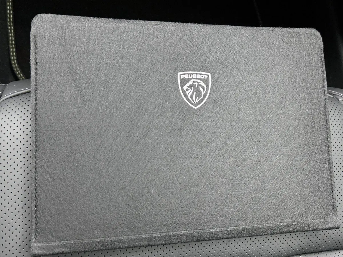 1.6 GT Exclusive Plug-In Hybrid 240 | Elektrisch Verstelbare Voorstoelen | Lederen Bekleding | Stoel/Stuurverwarming | Panoramisch Schuif/Kantel Dak | Handsfree Kofferklep |