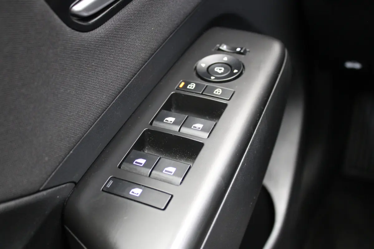 1.6 GDI HEV Comfort Smart