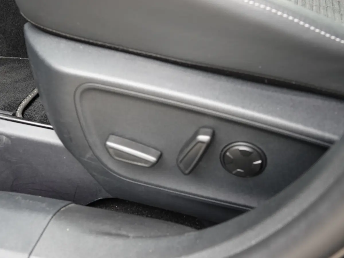 2.5 PHEV Active X MEMORY | ADAPT. CRUISE | H-LEER | LMV