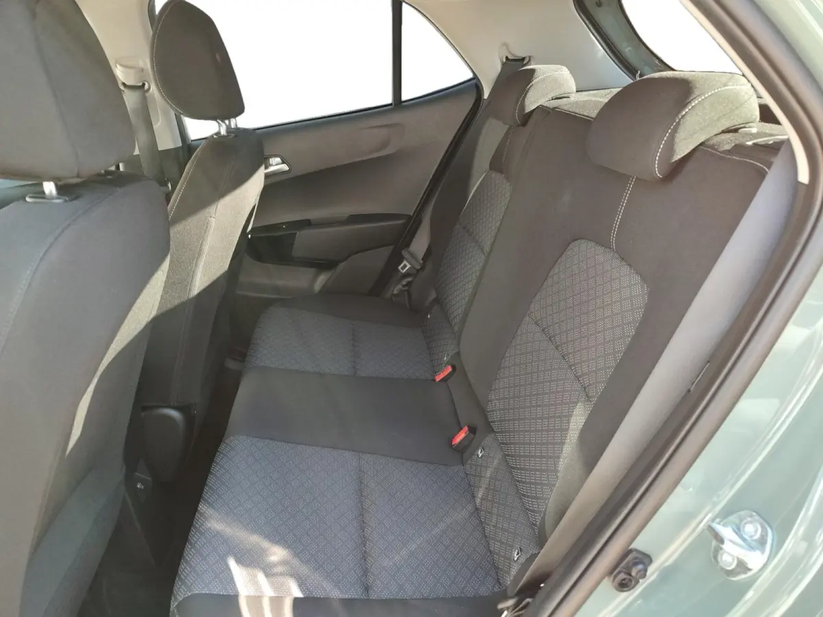1.0 DPI DynamicPlusLine | Apple Carplay / Android Auto | Navigatiesysteem | Lichtsensor | Parkeersensoren + Camera Achter | Cruise Control | Rijstrooksensor + Correctie | 14" Lichtmetalen ve