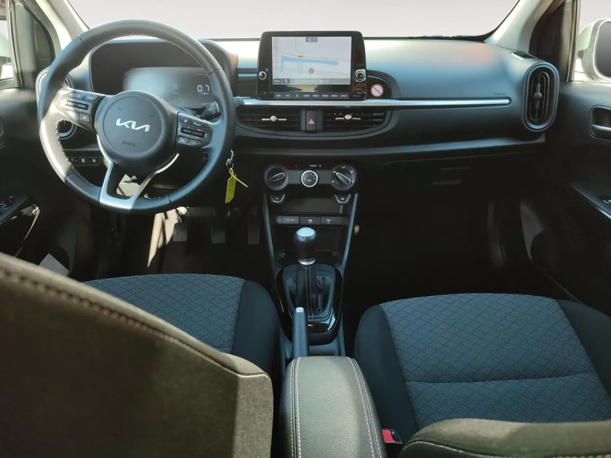 1.0 DPI DynamicPlusLine | Apple Carplay / Android Auto | Navigatiesysteem | Lichtsensor | Parkeersensoren + Camera Achter | Cruise Control | Rijstrooksensor + Correctie | 14" Lichtmetalen ve