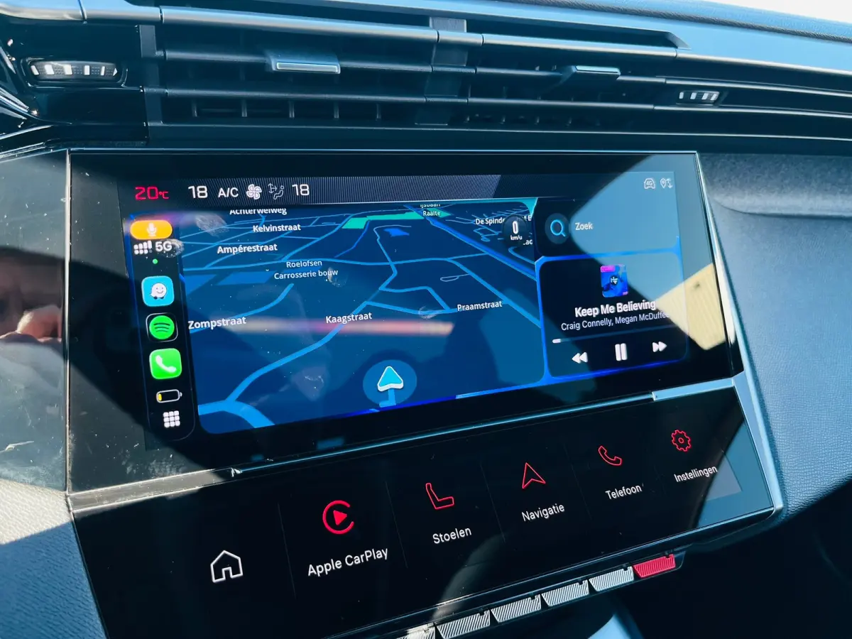 1.2 Hybrid 145 e-DCS6 Allure SUPER UITSTRALING! | Carplay | 17 Inch Velg | Adaptive Cruise Control | Stoelverwarming! |