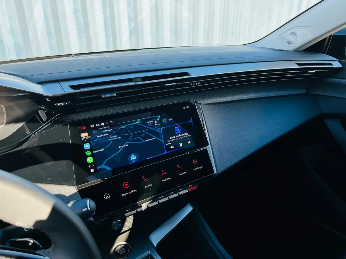 1.2 Hybrid 145 e-DCS6 Allure SUPER UITSTRALING! | Carplay | 17 Inch Velg | Adaptive Cruise Control | Stoelverwarming! |