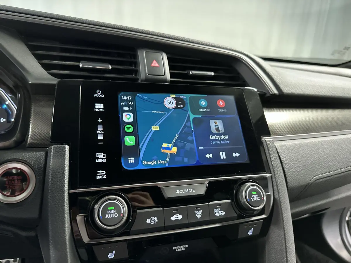 1.0 i-VTEC Executive Trekhaak | Pano | Navi