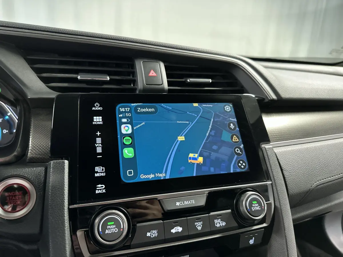 1.0 i-VTEC Executive Trekhaak | Pano | Navi