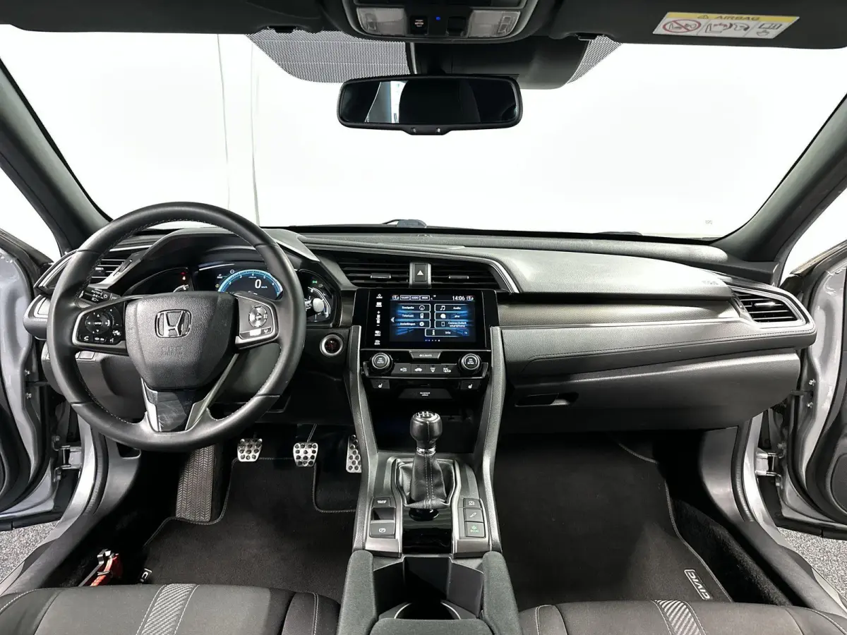 1.0 i-VTEC Executive Trekhaak | Pano | Navi