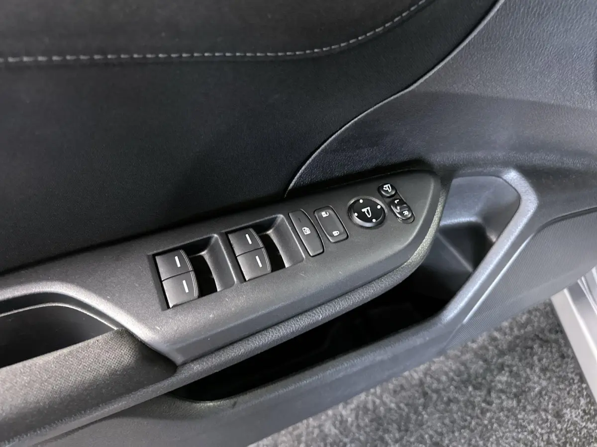 1.0 i-VTEC Executive Trekhaak | Pano | Navi