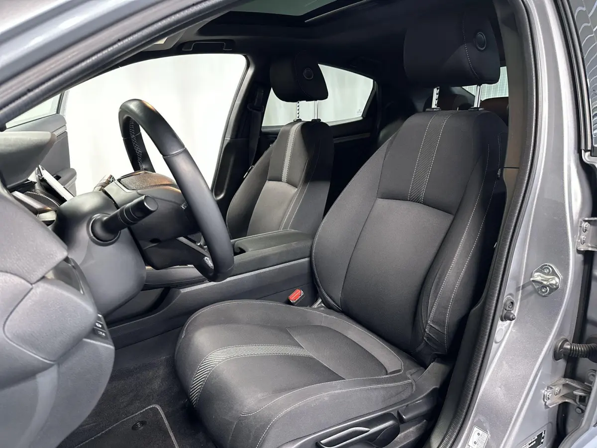 1.0 i-VTEC Executive Trekhaak | Pano | Navi