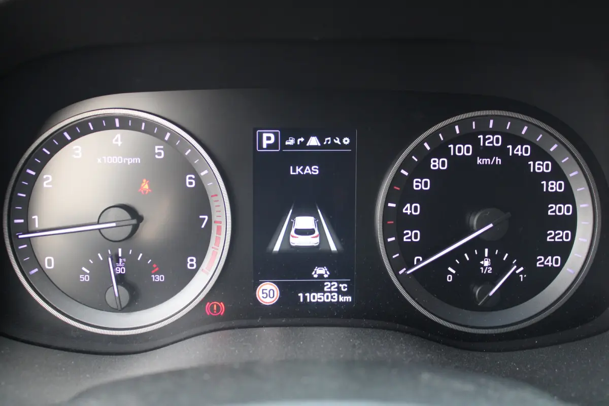1.6 T-GDi Premium 4WD | Achteruitrijcamera | Keyless entry | Trekhaak