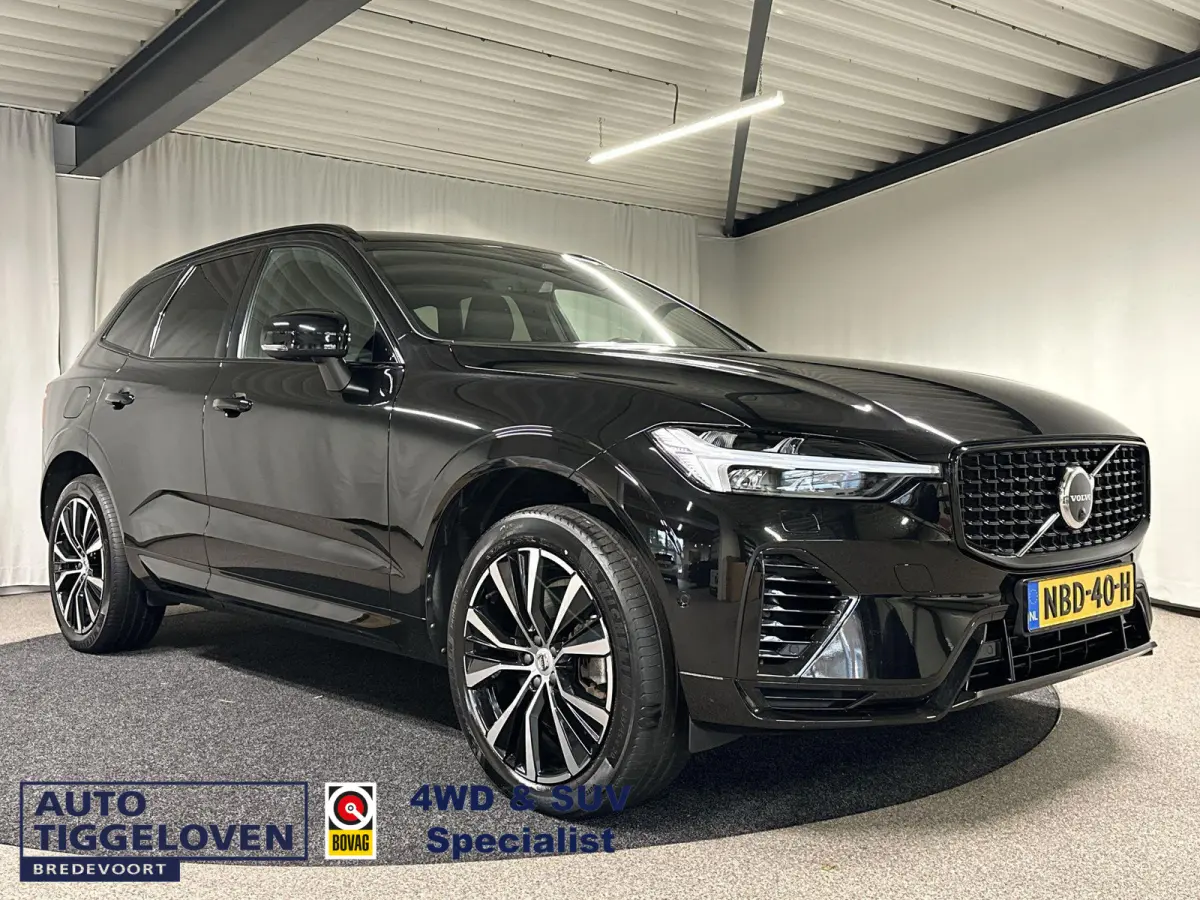 2.0 T6 Plug-in hybrid AWD Plus Dark R-Design Automaat | Leder | SOH 99,29%