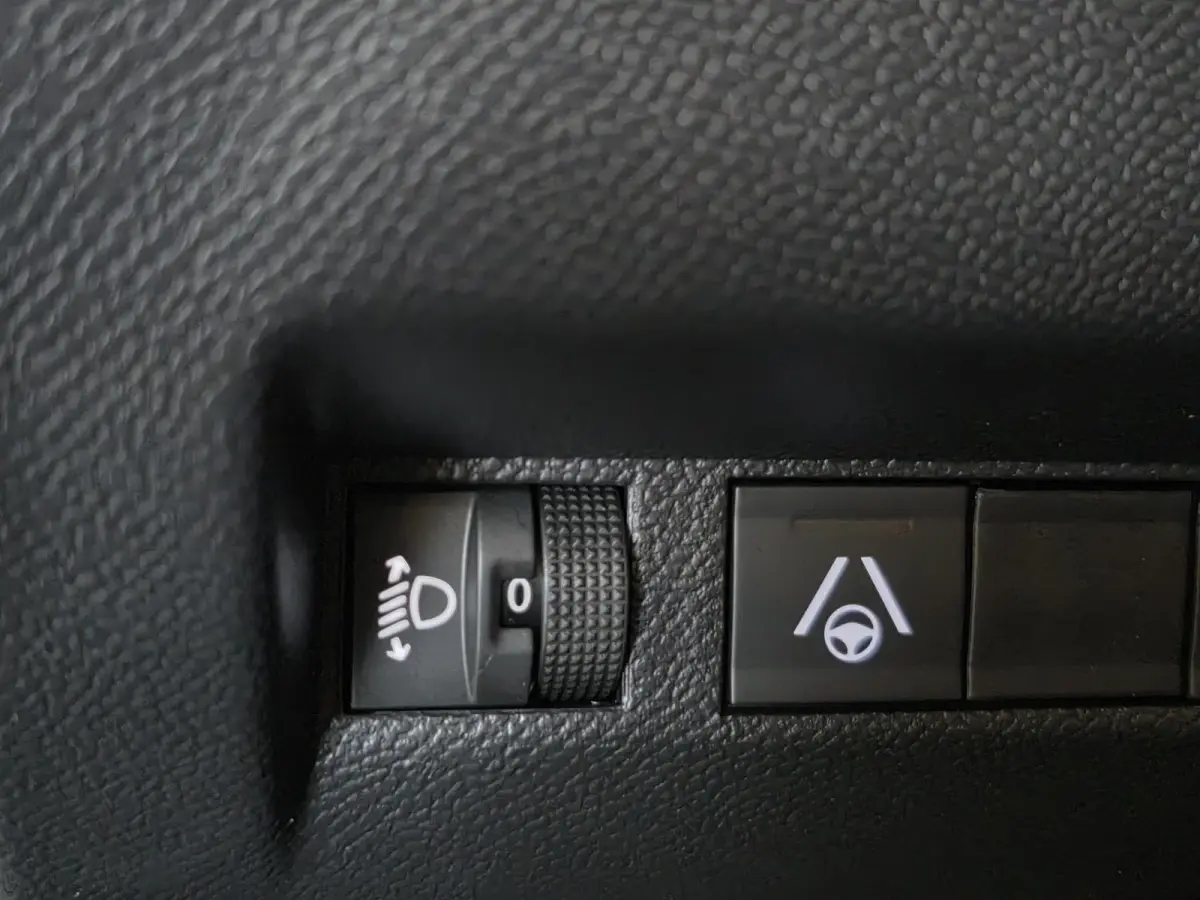 1.2 Hybrid 145 Allure Nieuw! | 360° Camera | Adaptieve cruise control | Navigatie