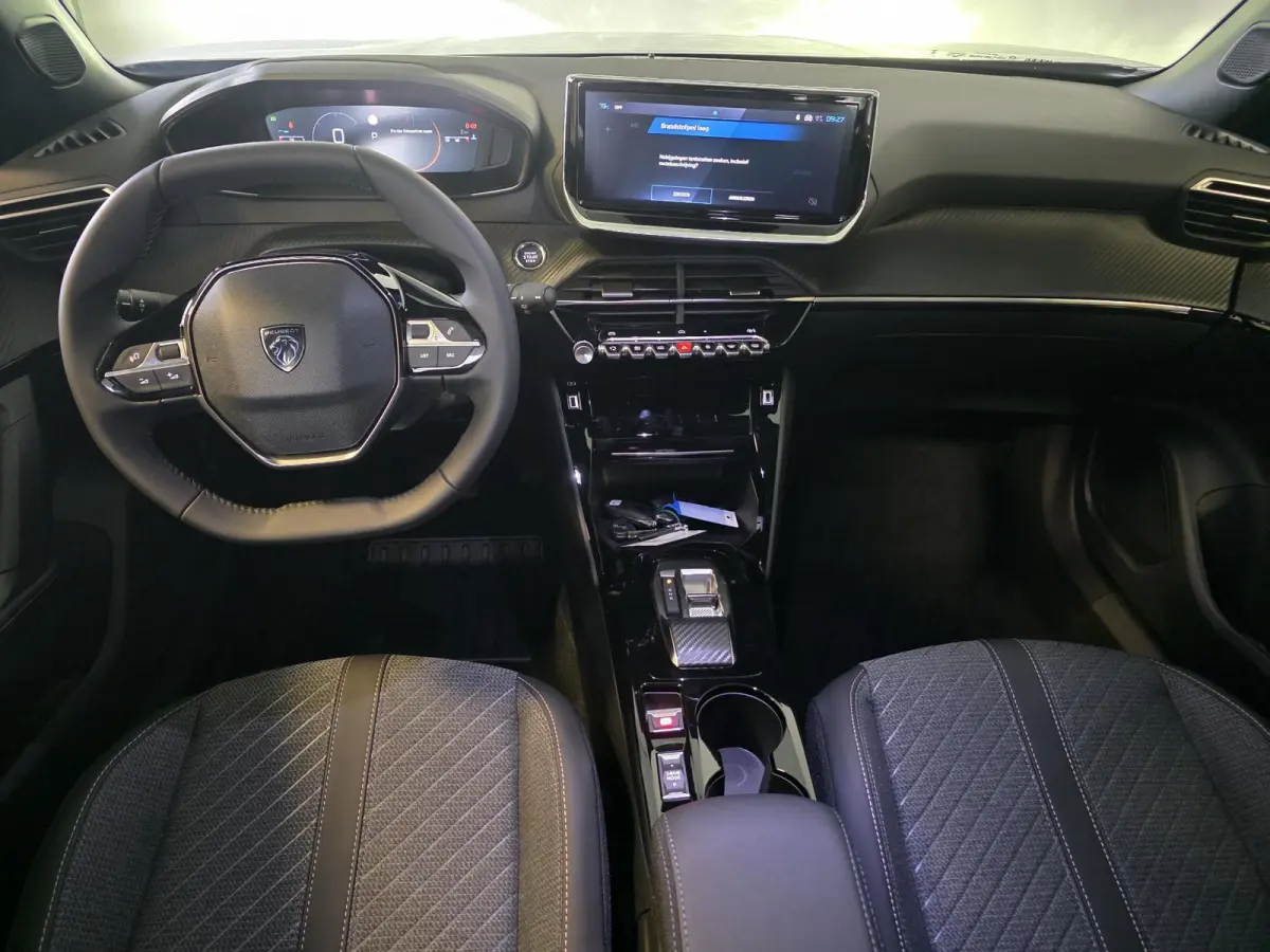 1.2 Hybrid 145 Allure Nieuw! | 360° Camera | Adaptieve cruise control | Navigatie