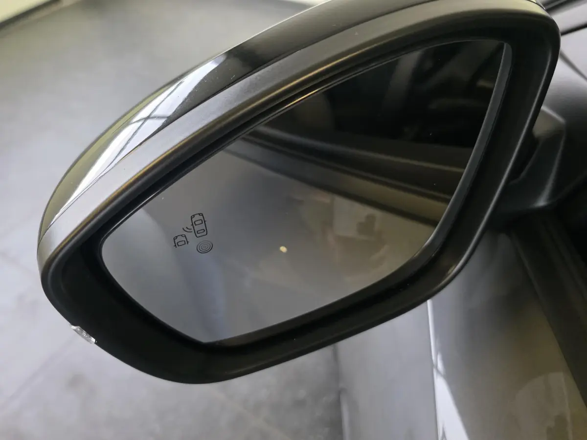 1.2 Hybrid 145 Allure Nieuw! | 360° Camera | Adaptieve cruise control | Navigatie