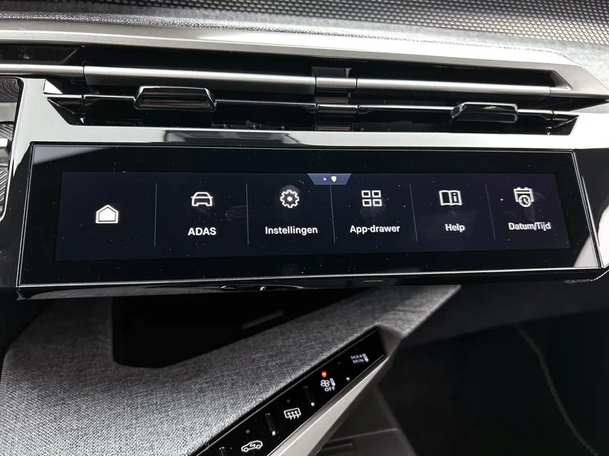 1.6 Plug-in Hybrid 195 GT Exclusive 7p | Elektrisch Verstelbare Voorstoelen | Lederen Bekleding | Verwarmde/Geventileerde Voorstoelen | Panoramisch Schuif/Kantel Dak | Handsfree Kofferklep |