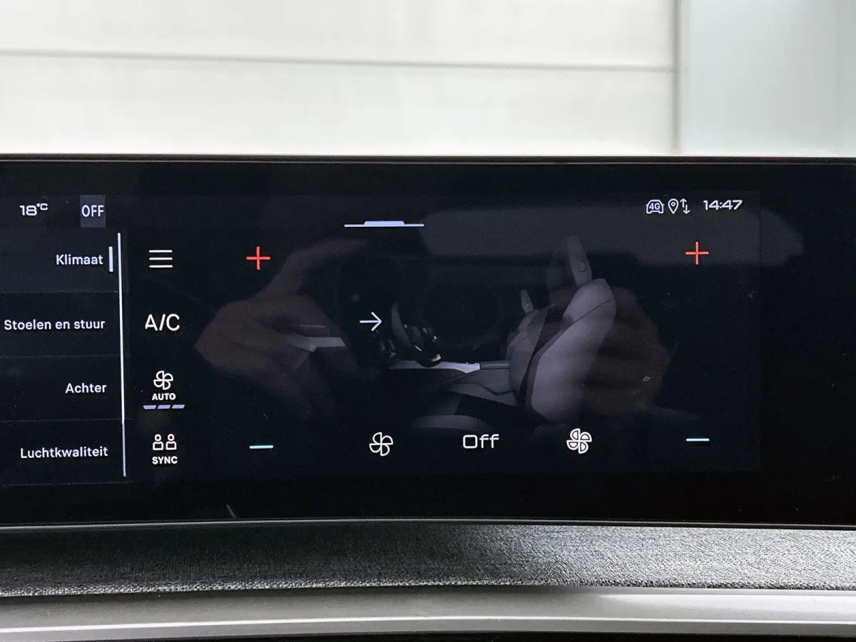 1.6 Plug-in Hybrid 195 GT Exclusive 7p | Elektrisch Verstelbare Voorstoelen | Lederen Bekleding | Verwarmde/Geventileerde Voorstoelen | Panoramisch Schuif/Kantel Dak | Handsfree Kofferklep |