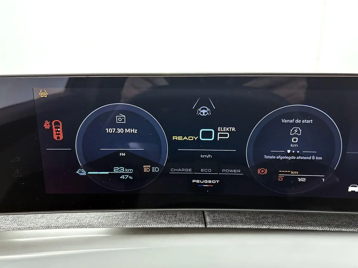 1.6 Plug-in Hybrid 195 GT Exclusive 7p | Elektrisch Verstelbare Voorstoelen | Lederen Bekleding | Verwarmde/Geventileerde Voorstoelen | Panoramisch Schuif/Kantel Dak | Handsfree Kofferklep |