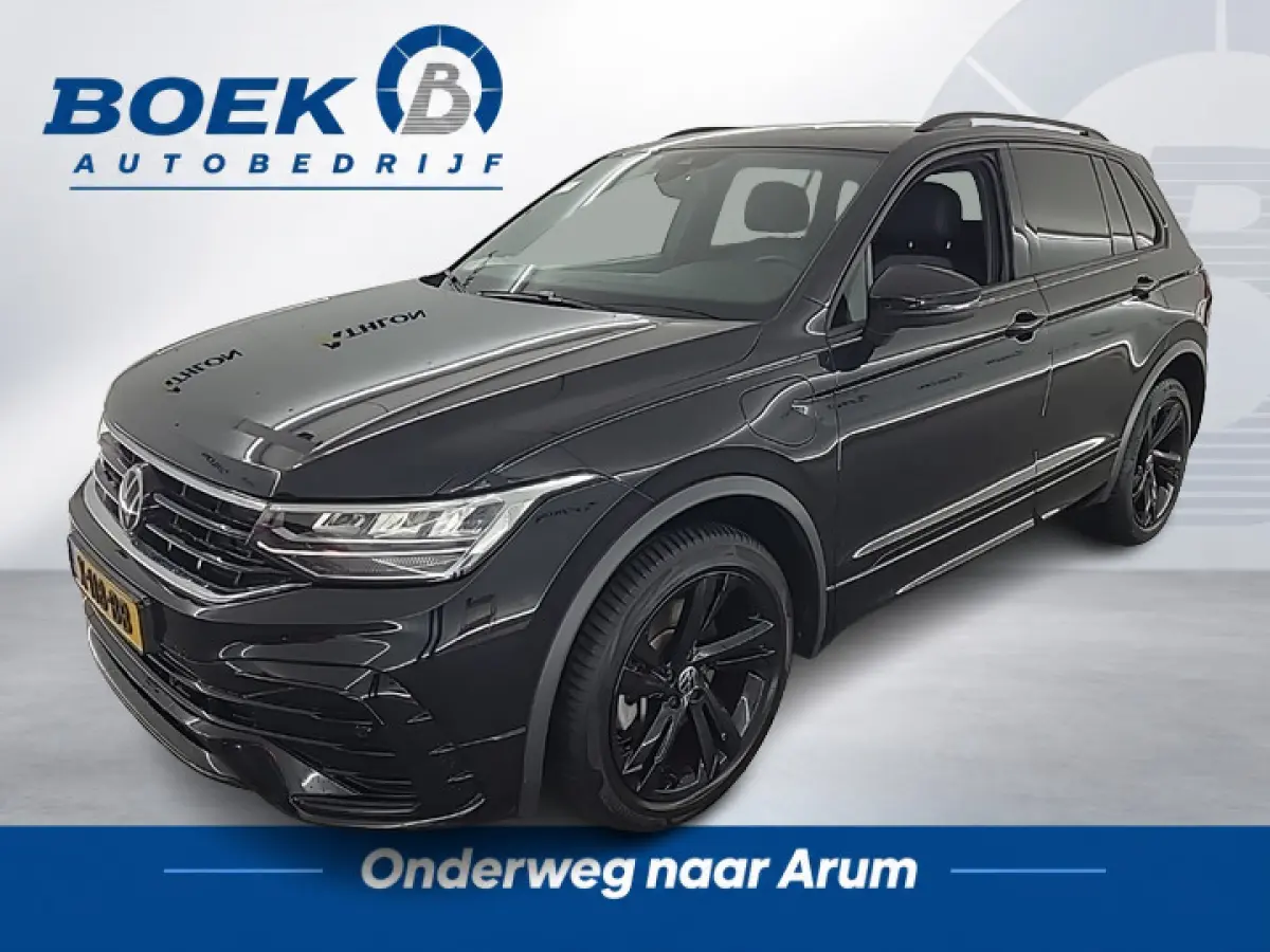 1.4 TSI eHybrid R-Line BLACK STYLE | PANO | TREKH. | CAMERA