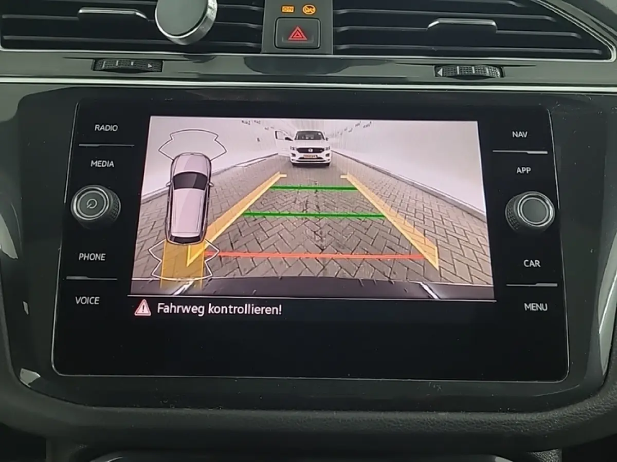 1.4 TSI eHybrid R-Line BLACK STYLE | PANO | TREKH. | CAMERA