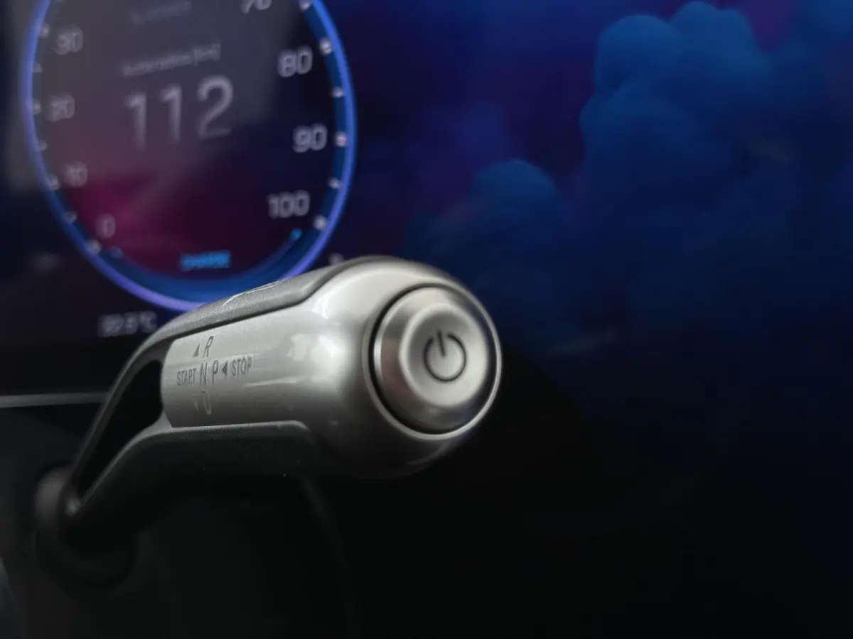 400 4MATIC Launch Edition 94 kWh Mercedes-Benz C 400 4MATIC Launch Edition