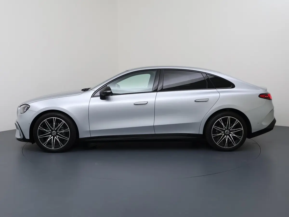 400 4MATIC Launch Edition 94 kWh Mercedes-Benz C 400 4MATIC Launch Edition