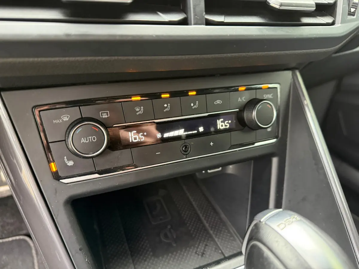 1.5 TSI R-LINE I CAMERA I PSC I DSG I CLIMA I LED I VOL I NWE APK