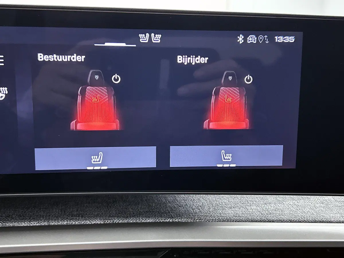 1.6 Plug-in Hybrid 225 GT 7p | Navigatie | Camera Voor + Achter | Handsfree Kofferklep | Adaptieve Cruise Control | Dodehoek Bewaking | Apple Carplay/Android Auto |