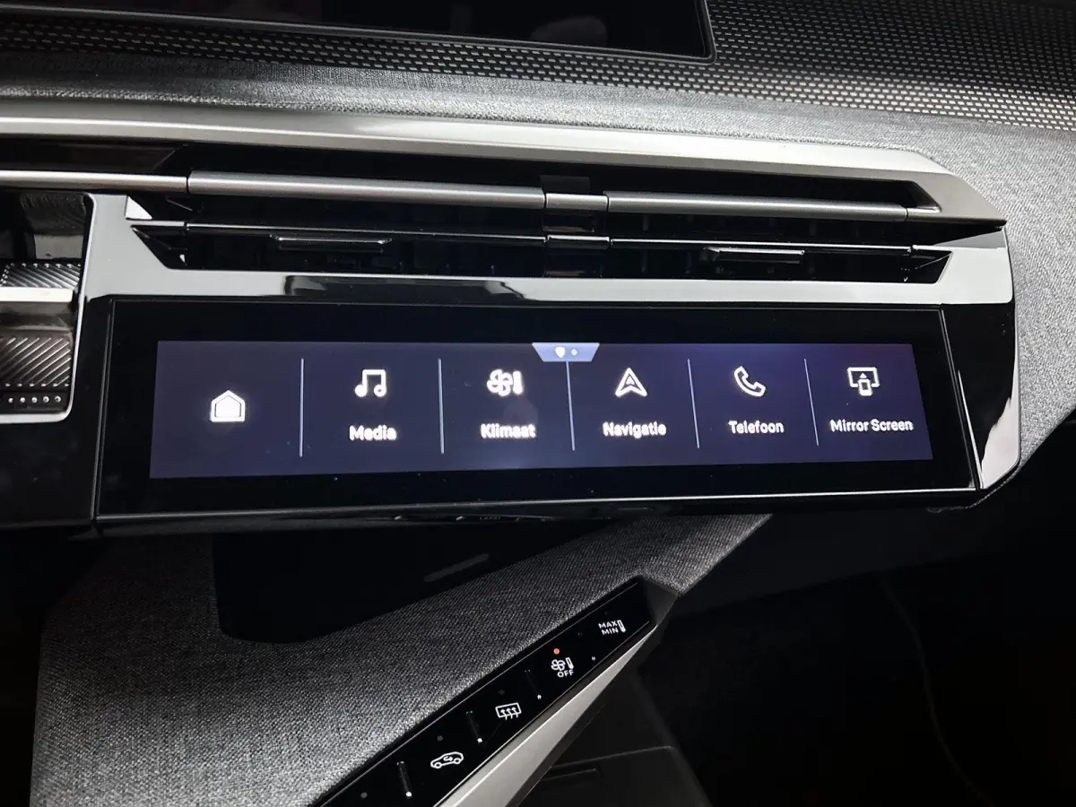 1.6 Plug-in Hybrid 225 GT 7p | Navigatie | Camera Voor + Achter | Handsfree Kofferklep | Adaptieve Cruise Control | Dodehoek Bewaking | Apple Carplay/Android Auto |