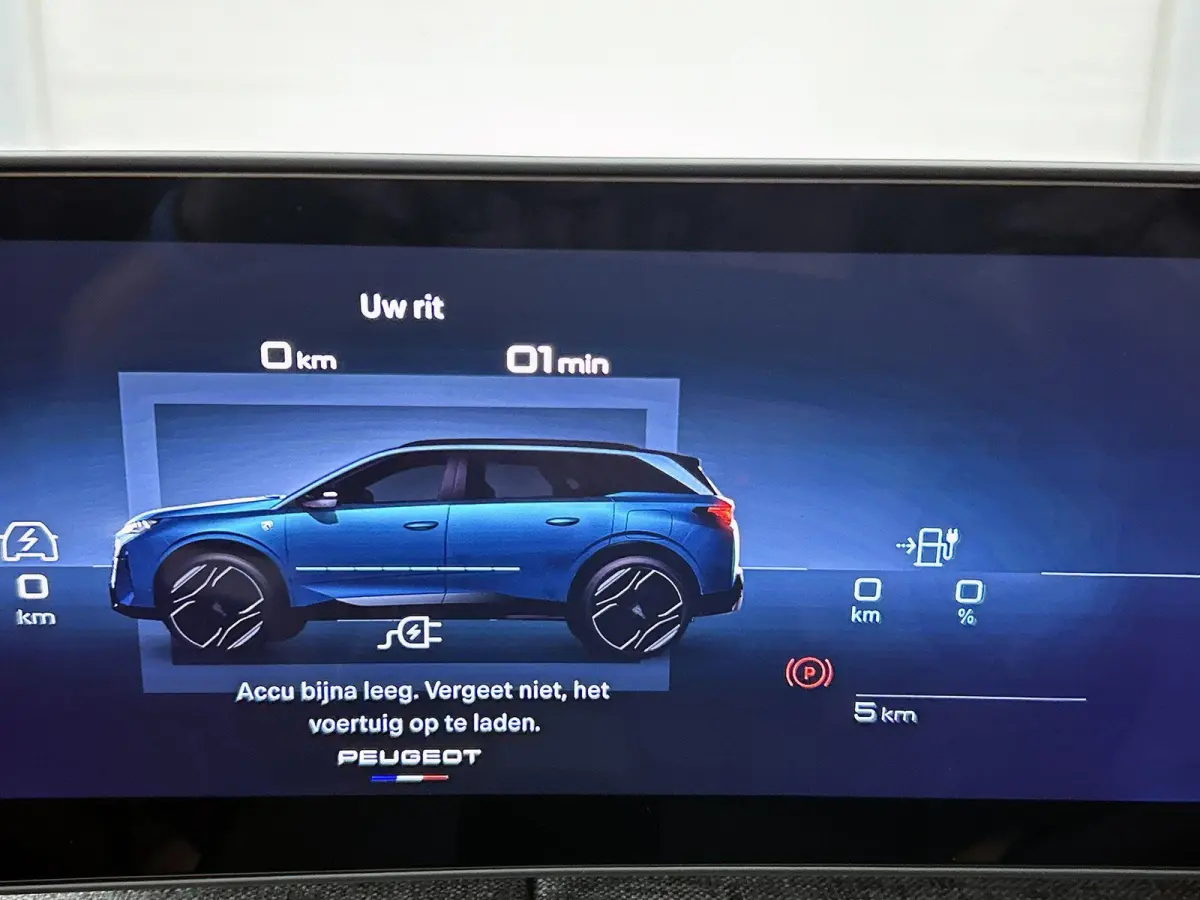 1.6 Plug-in Hybrid 225 GT 7p | Navigatie | Camera Voor + Achter | Handsfree Kofferklep | Adaptieve Cruise Control | Dodehoek Bewaking | Apple Carplay/Android Auto |