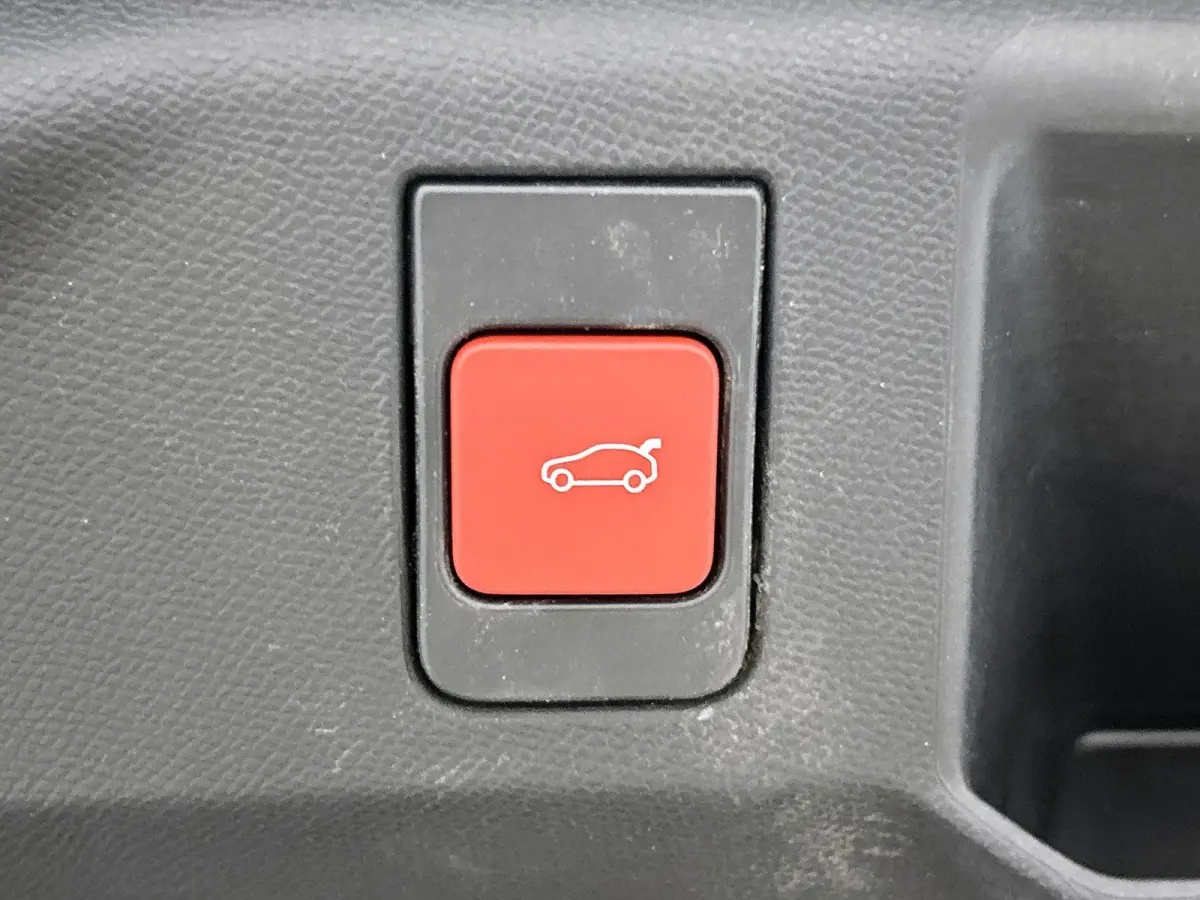 1.6 Plug-in Hybrid 225 GT 7p | Navigatie | Camera Voor + Achter | Handsfree Kofferklep | Adaptieve Cruise Control | Dodehoek Bewaking | Apple Carplay/Android Auto |